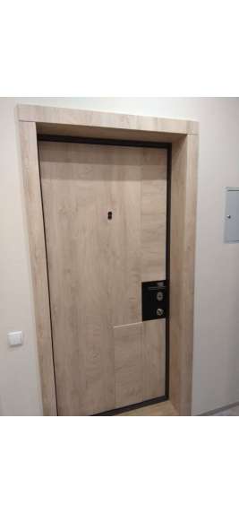 Обшивка отвору Обшивка (спил дерева ячмінний під замовлення понад 2000 кольорів)